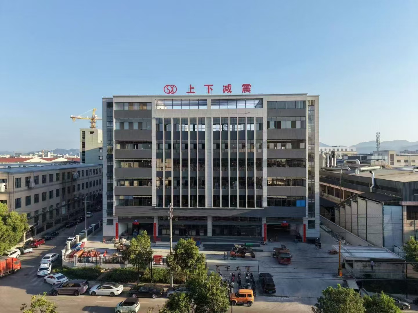 متفجرة! تم الكشف عن مصنع جديد مكون من ستة طوابق بمساحة 18000 متر مربع!